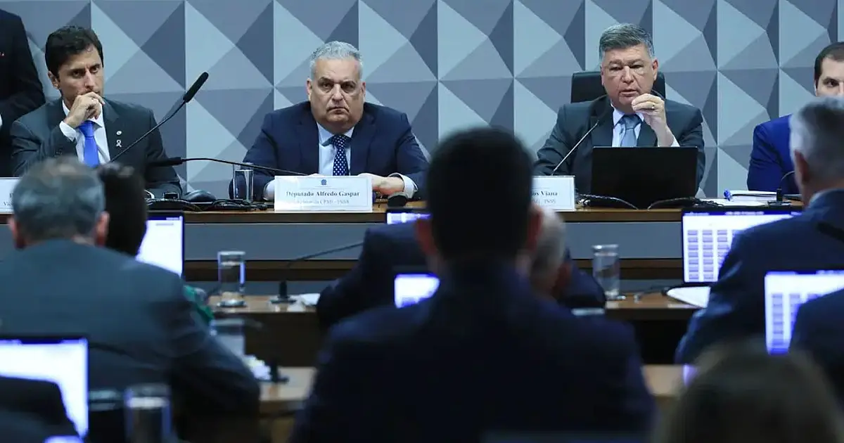Reunião da CPMI no Senado durante investigação relacionada ao INSS