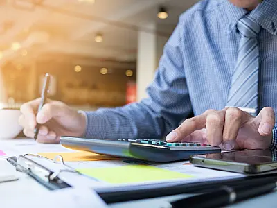 Número de brasileiros endividados segue elevado no país.