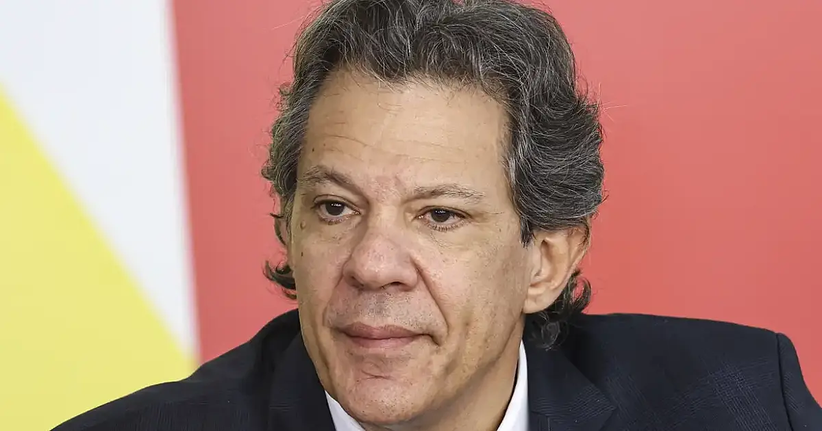 Haddad leva aos estados proposta para frear alta dos combustíveis e reabrir debate sobre o ICMS
