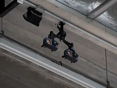 Equipamento do sistema de impedimento semiautomático instalado em estádio brasileiro