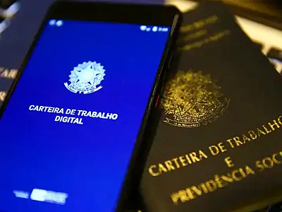 Aplicativo da Carteira de Trabalho Digital utilizado por trabalhadores brasileiros.