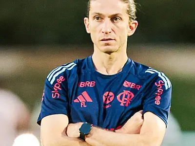 Filipe Luís deixou recentemente o comando técnico do Flamengo.