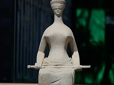 STF continua sessão sobre deputados do PL acusados de corrupção passiva e organização criminosa.