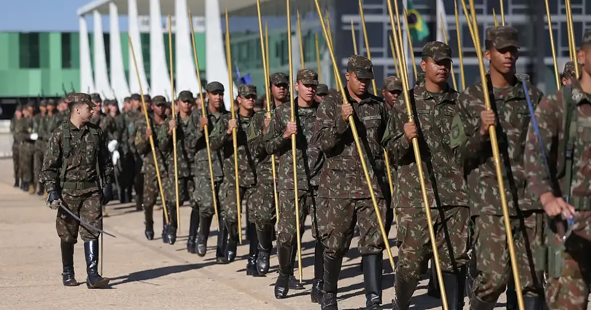 Defesa regulamenta cotas para negros, indígenas e quilombolas em concursos de formação militar no país