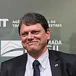 Lei sancionada mantém Hino Nacional obrigatório nas escolas de SP