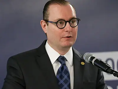 Ministro Cristiano Zanin assume relatoria de ação sobre CPI do Banco Master