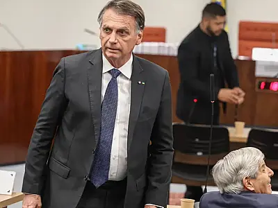 Jair Bolsonaro apresentou ao STF lista de pessoas autorizadas a visitá lo durante prisão domiciliar.