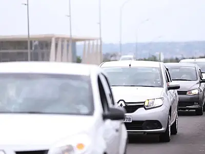 Uso do farol baixo durante o dia continua obrigatório em algumas rodovias.