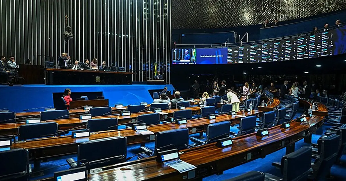 Plenário do Senado Federal durante sessão de votação em Brasília