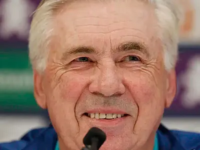 Carlo Ancelotti comanda a seleção brasileira em amistoso contra a França.