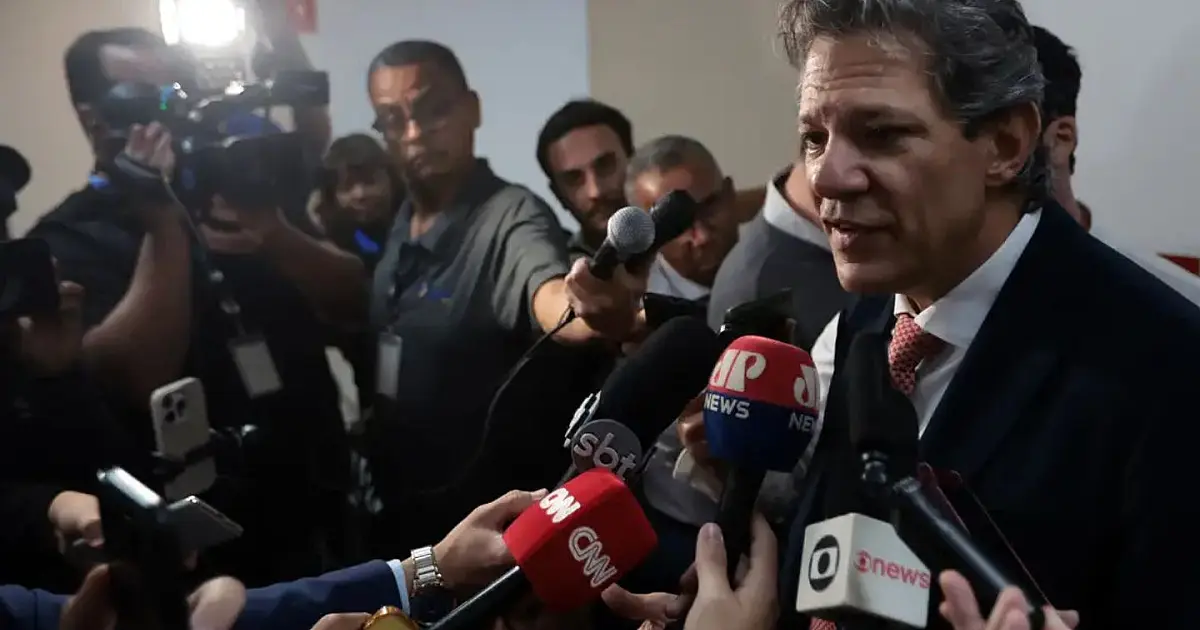 Fernando Haddad fala sobre economia brasileira em meio a conflito internacional