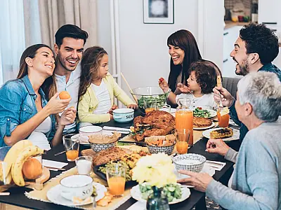 Hábito de cochilar após o almoço pode estar relacionado a sinais iniciais de demência em idosos.