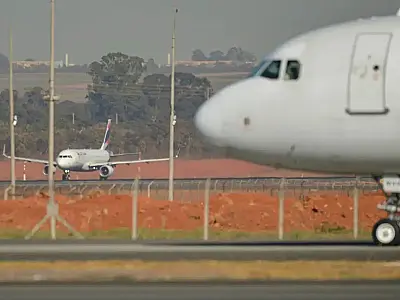 Aeronave da Latam passou por inspeção após ameaça de bomba no aeroporto de Brasília