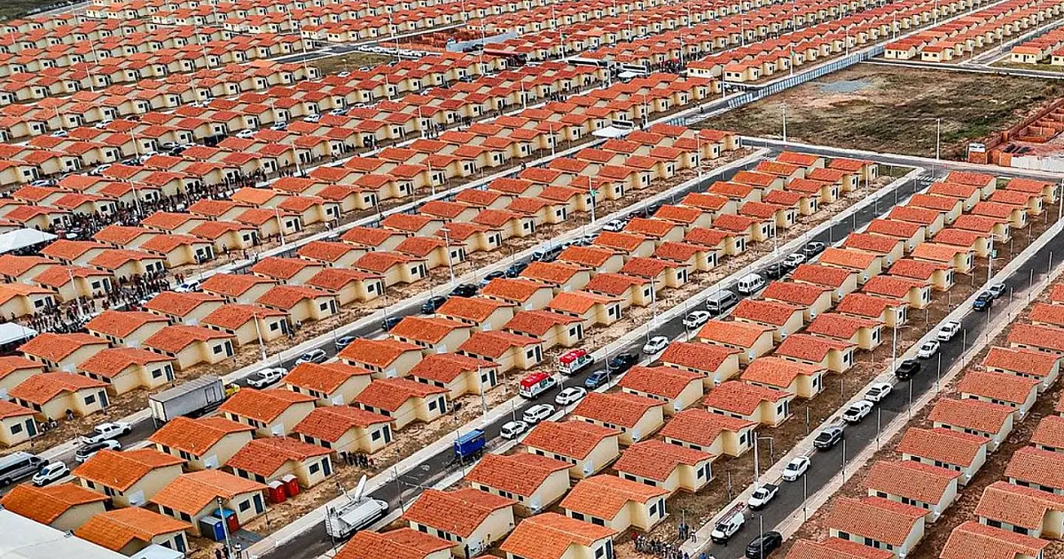 Conjunto de casas populares do programa habitacional no Brasil