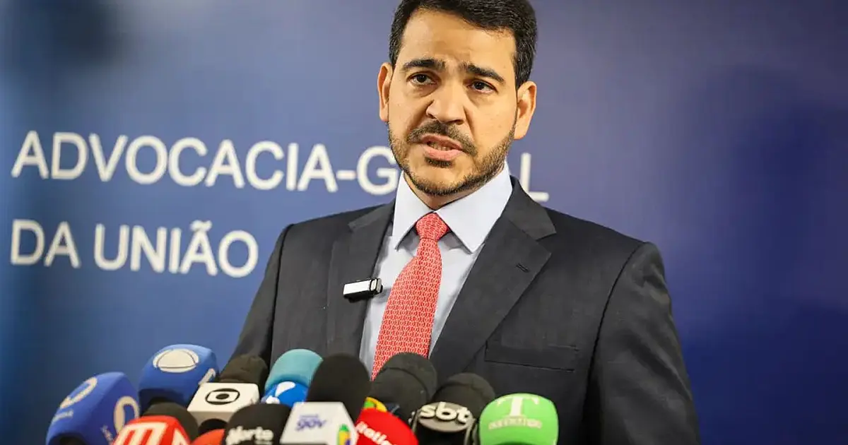 Jorge Messias durante agenda oficial relacionada à indicação ao STF