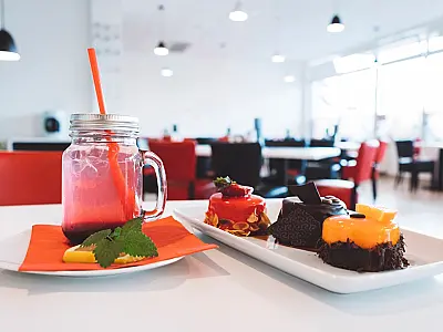 Técnicas mentais podem ajudar a reduzir a vontade de doce após o almoço.