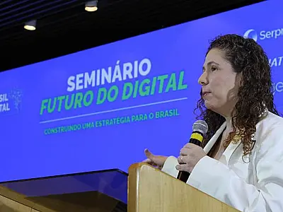 Ministra Esther Dweck destaca avanço do governo digital no Brasil