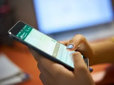 Justiça decide que demissão por WhatsApp não gera dano moral automaticamente