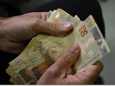 Santa Catarina reajustou piso regional e ampliou geração de empregos em 2026.