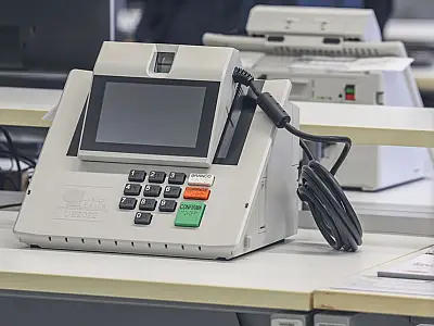 Prazo para emitir ou regularizar título de eleitor termina em 6 de maio de 2026.