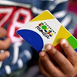 Bolsa Família com NIS final 8: Pagamentos começam nesta terça com valores extras