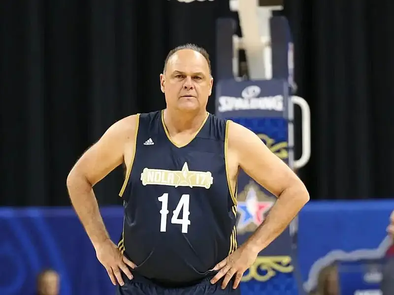 Morre aos 68 anos em São Paulo o ídolo do basquete Oscar Schmidt