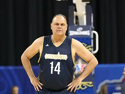 Oscar Schmidt deixa legado histórico no esporte brasileiro.