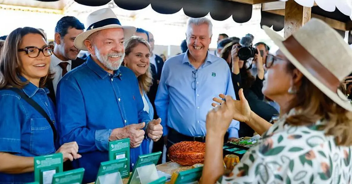 Lula em evento oficial durante comemoração dos 53 anos da Embrapa em Planaltina.
