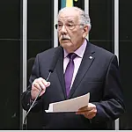 Comissão aprova prioridade de verba pública para clubes formadores