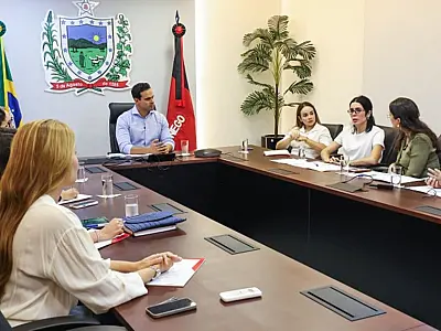 Governador Lucas Ribeiro discute implantação de Parque Sensorial na Granja Santana