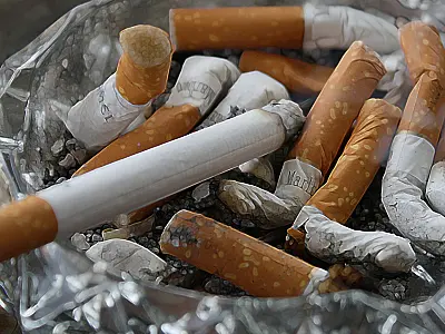 Reino Unido aprovou projeto que restringe venda de cigarros para futuras gerações.