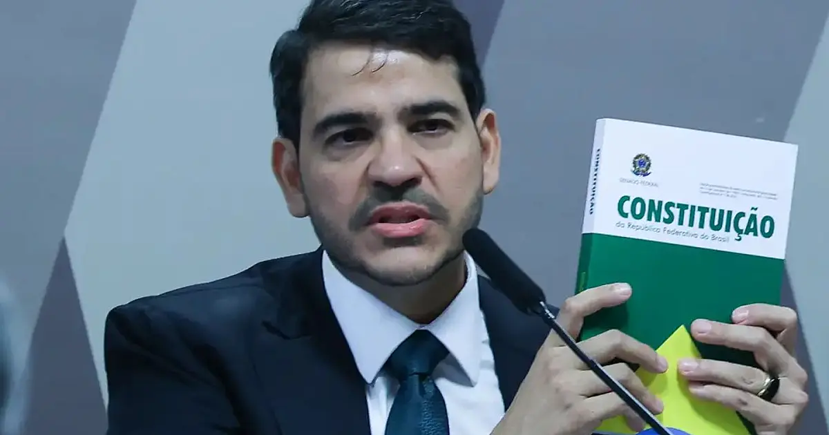 Jorge Messias durante agenda oficial relacionado à indicação ao STF