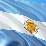 Argentina aprova jornada de 12 horas enquanto Brasil debate escala 6x1