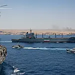 Marinha dos EUA intercepta navio iraniano e endurece bloqueio no Estreito de Ormuz