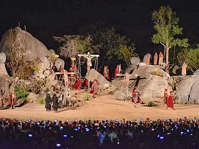 Espetáculo da Paixão de Cristo de Nova Jerusalém reúne centenas de artistas em Pernambuco.