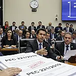 Fim da escala 6x1: CCJ retoma votação crucial que pode redesenhar o trabalho no Brasil