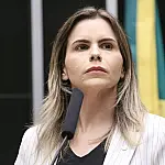 Comissão aprova veto à discriminação de mães em concursos de beleza