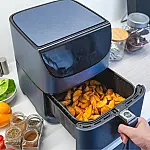 Especialistas alertam para risco de usar air fryer com revestimento descascado