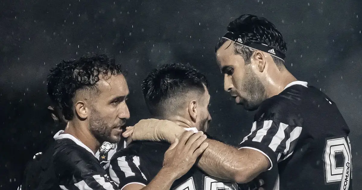 Jogadores do ABC em partida fora de casa pela Copa do Nordeste