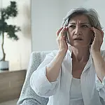 Estudo com mais de 10 mil idosos revela impacto de viver sozinho na memória