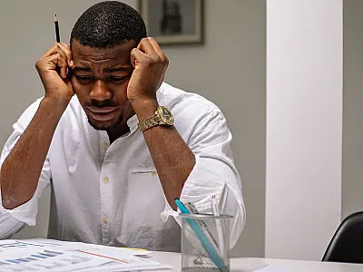 Exercícios simples podem ajudar a reduzir sintomas de ansiedade em poucos segundos.