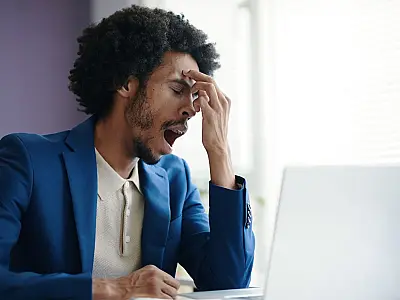 Bocejo contagioso pode estar relacionado à empatia e interação social.