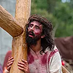 Abril 2026: Semana Santa, Tiradentes e campanhas nacionais agitam o mês no Brasil