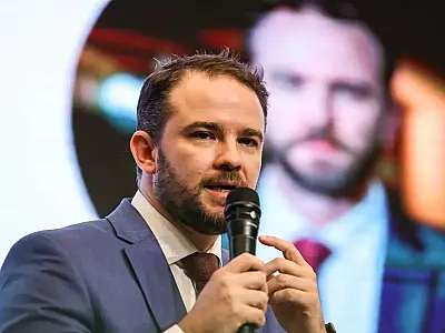 Dario Durigan afirma que governo estuda programa para ampliar renegociação de dívidas.