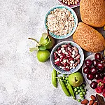 Dieta mediterrânea pode ajudar a reduzir gordura no fígado, apontam estudos