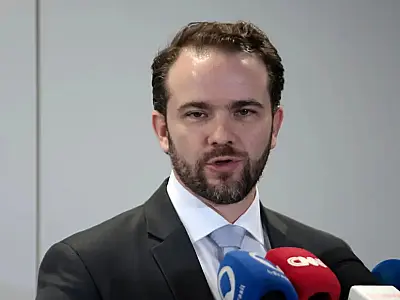 Governo prepara novo Desenrola com uso do FGTS para renegociação de dívidas.