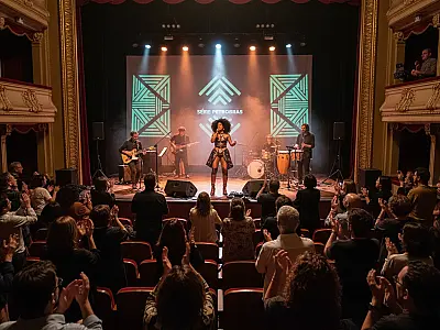 O Teatro Cultura Artística em São Paulo recebe grandes nomes da música brasileira na Série Petrobras.