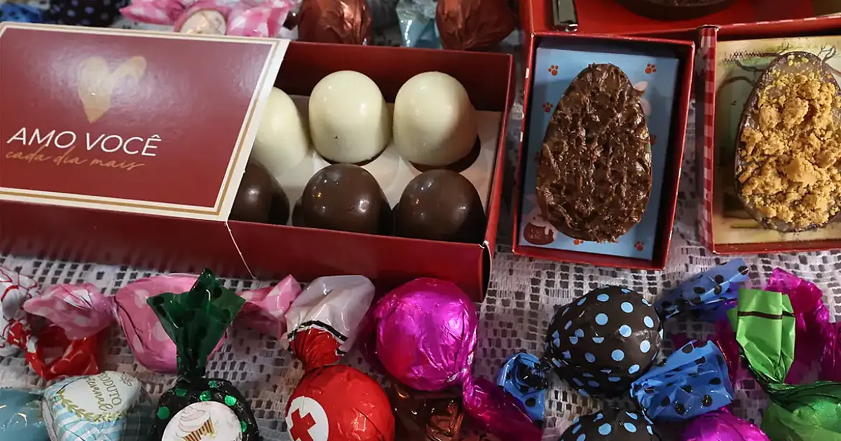 Quase 90% dos brasileiros vão comprar chocolates na Páscoa 2026 apesar de preços altos, revela estudo