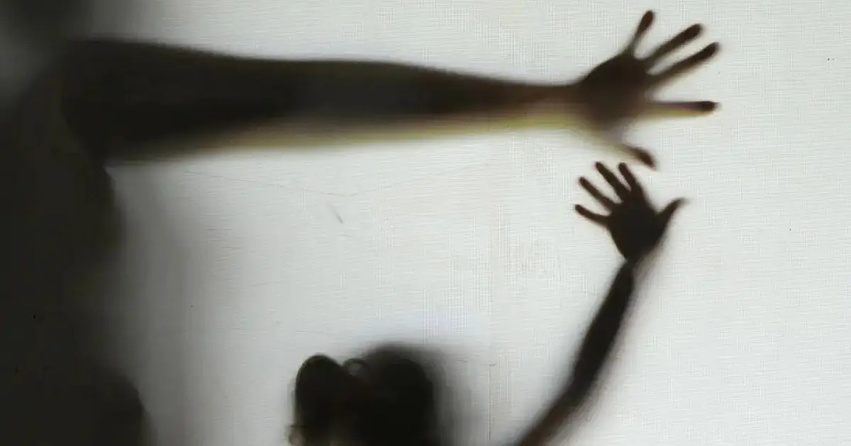 Imagem representando combate à violência doméstica e proteção às mulheres