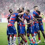 Fortaleza assume liderança da Série B e pressiona Vila Nova